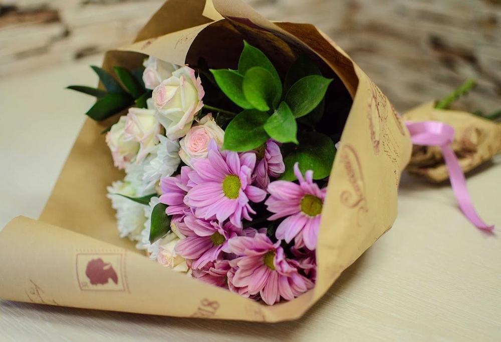 Букет цветов из: Розы и Хризантемы в Филиппенково