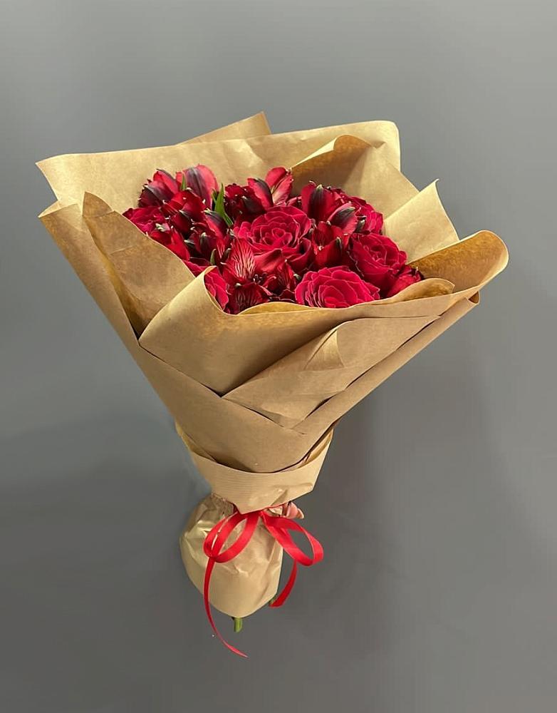 Букет цветов из: Альстромерии и Розы в Филиппенково