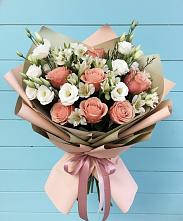 Букет цветов из:  Розы, Альстромерии и Лизиантусы в Филиппенково