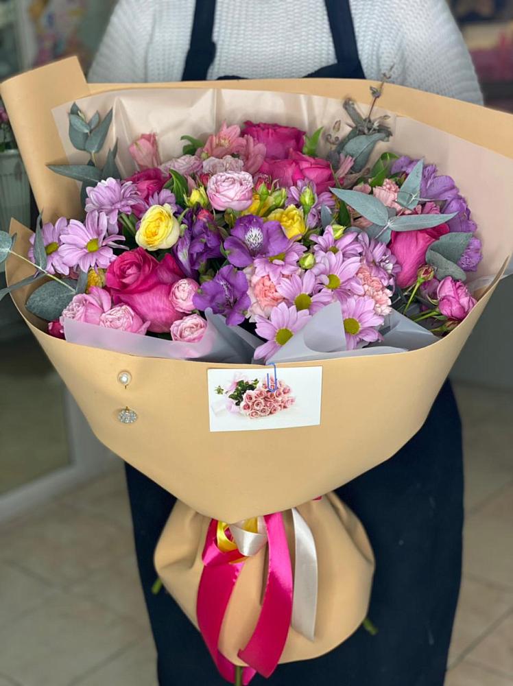 Букет цветов из: Хризантемы, Гвоздики и Альстромерии в Филиппенково