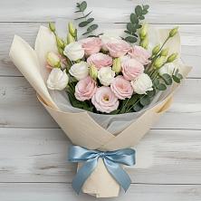 Букет цветов из:  Лизиантусы в Филиппенково