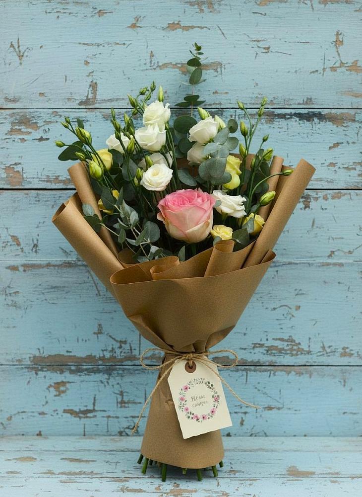 Букет цветов из: Розы и Лизиантусы в Филиппенково