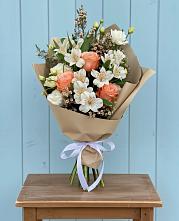 Букет цветов из:  Альстромерии, Лизиантусы, Розы и Хризантемы #REPLACE_PRED# Филиппенково