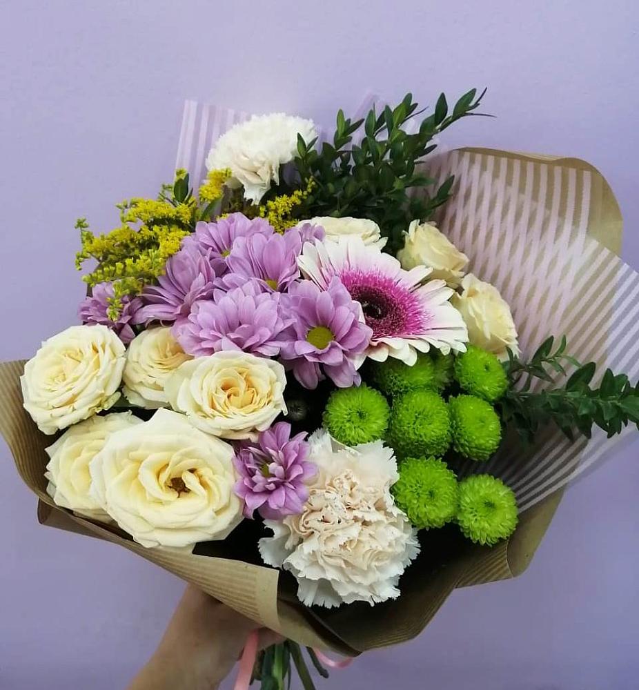 Букет цветов из: Хризантемы, Розы, Гвоздики и Герберы в Филиппенково