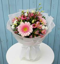Букет цветов из:  Герберы, Альстромерии и Лизиантусы #REPLACE_PRED# Филиппенково