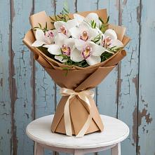 Букет цветов из:  Орхидеи и Розы в Филиппенково
