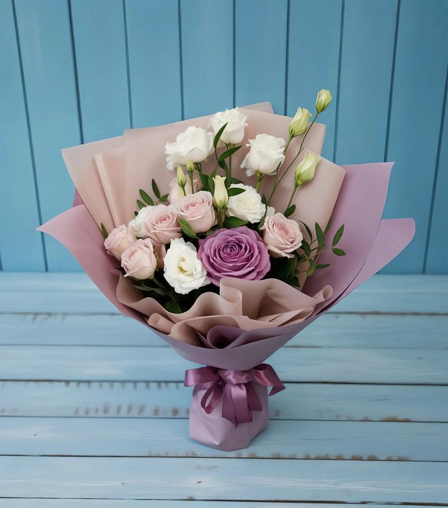 Букет цветов из: Розы и Лизиантусы в Филиппенково